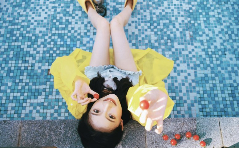 何薇羽 – 《蕃茄味的夏天》[9P]